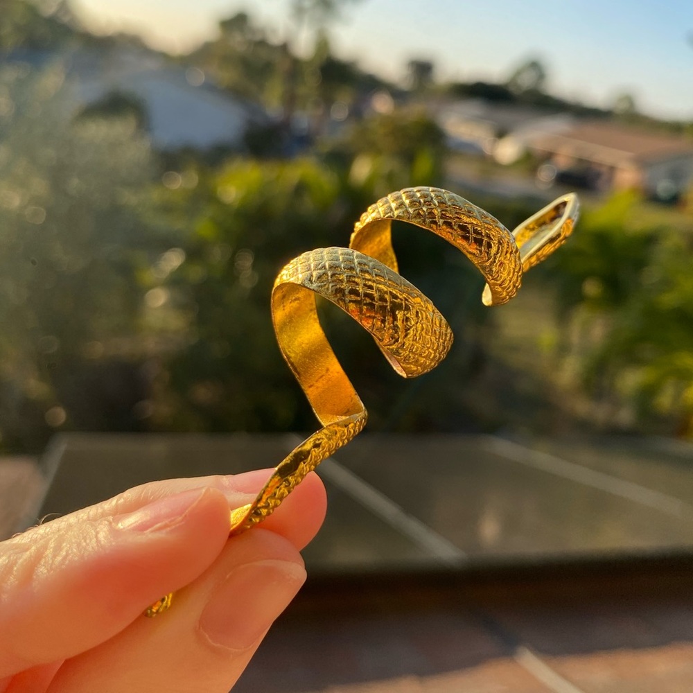 Gold Snake Ring - Picture 6 of 7